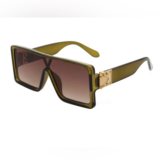 New York Sunglasses Trendy Green Lucite Square and Gold Metal Large Frame Shades - Picture 1 of 3